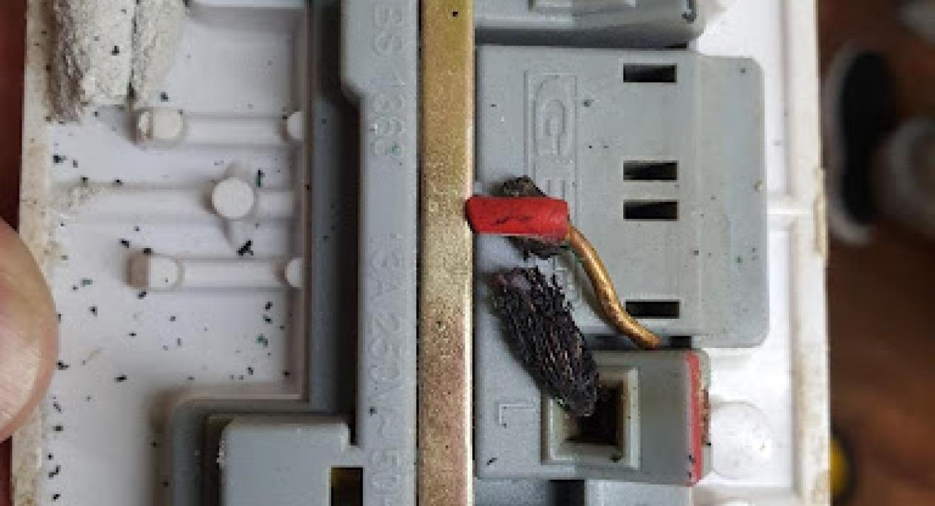 Crackling Plug Socket Electrical Faults Fixed